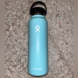 hydroflask 40 oz with two lids